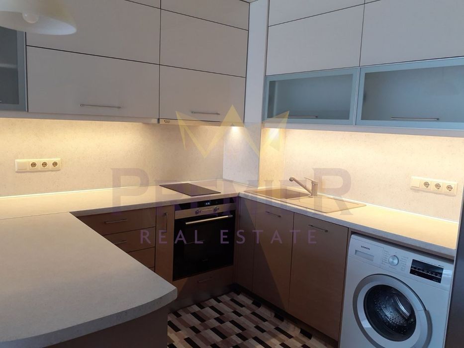 Продава се Двустаен апартамент в Варна, Възраждане 1 - 110 кв.м за 1728 €/кв.м - Снимка #1