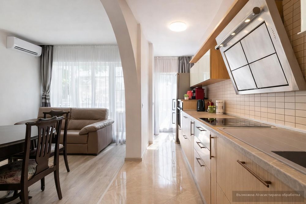 Дава се под наем Четиристаен апартамент в Варна, Общината - 100 кв.м за 900 € - Снимка #1