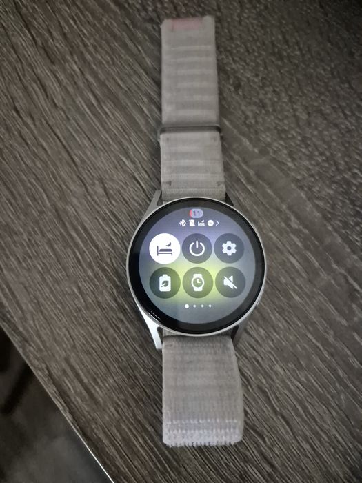 Vând Galaxy watch 7 40 mm