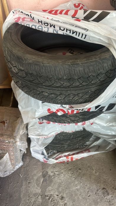 Продам шины б/у 285/45/22