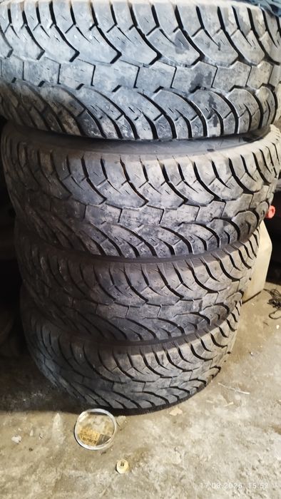 Шины с дисками 31  10,5 r15