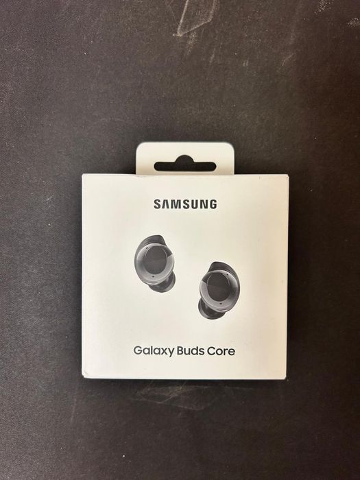 Продам наушники samsung galaxy buds core