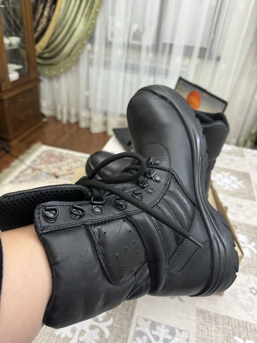 Берцы, ботинки, город Шымкент