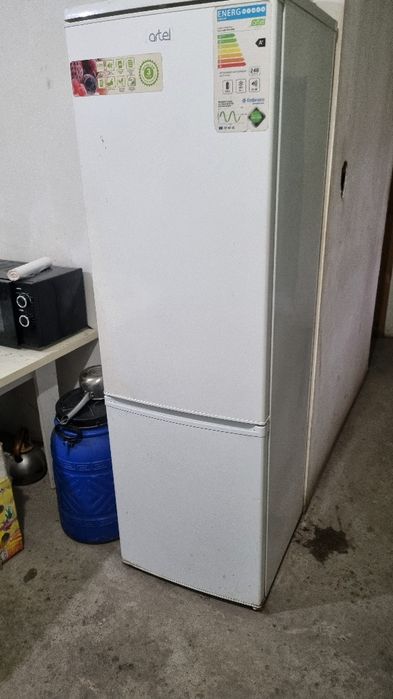 Xoladilnik artel ideal. Katta xilidan