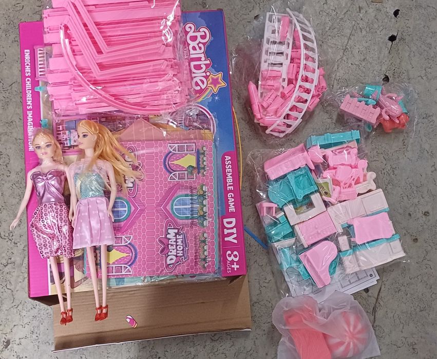 Къщи барби за кукли 129части