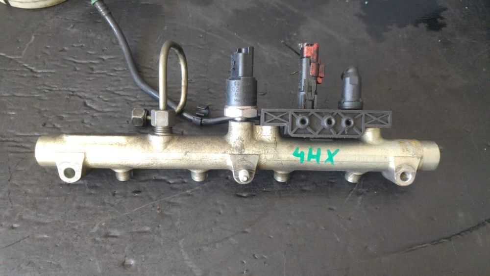 rampa injectoare 4hx 2.2 hdi 4h01 citroen c5 0445214017