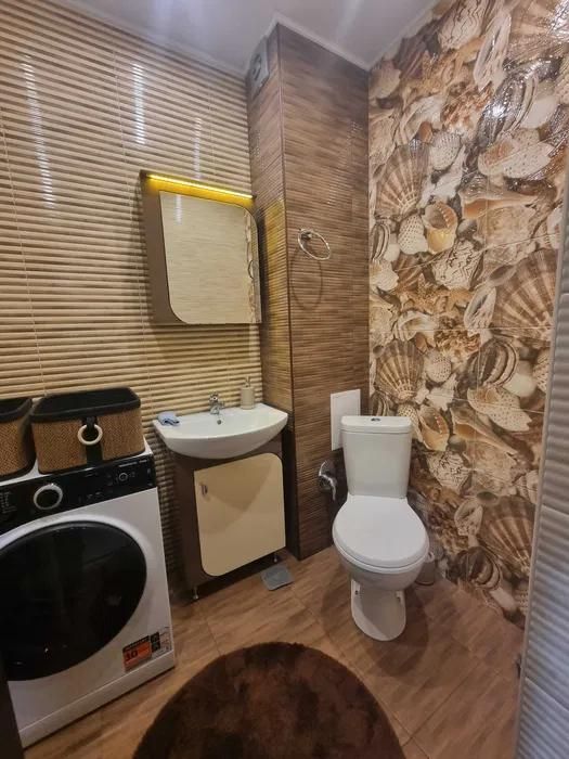 Дава се под наем Етаж от къща в Варна, Виница - 120 кв.м за 850 € - Снимка #8