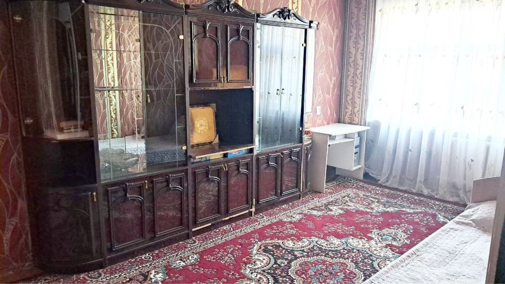 Сотилади 4/2/4 Коракамиш 2/4