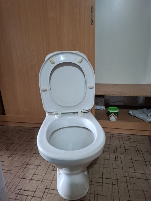 Продам унитаз б/у