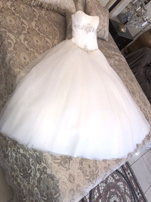 Продам свадебное платье