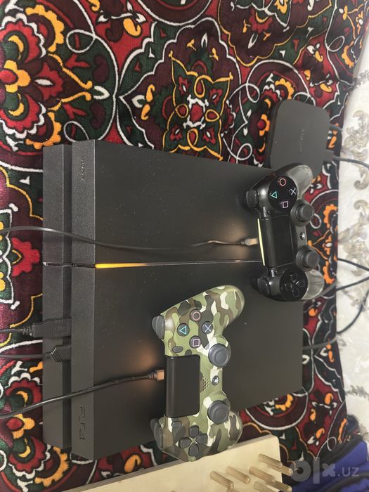 playstation 4 fat 500GB. 1 ta o’yini bor