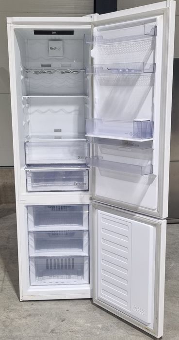 Combina frigoridica Beko Neo Frost