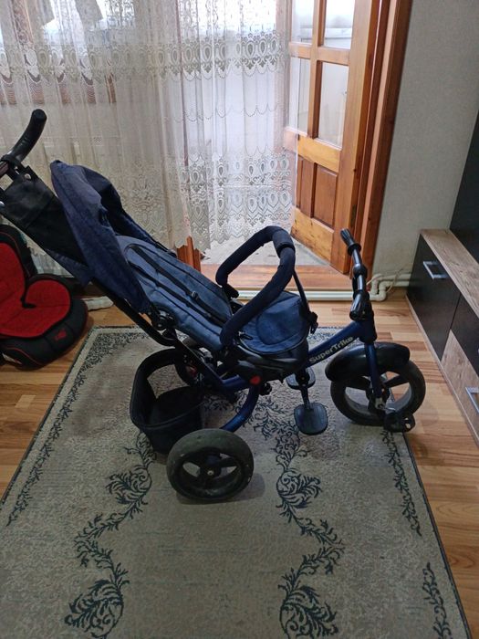Vând tricicletă reglabilă poziție de somn