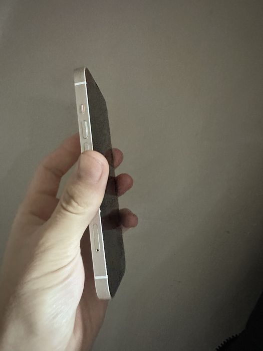 iPhone 13 в отличном состояний