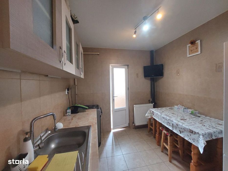 Inchiriez apartament elegant, decomandat – Facultatea de Drept/Insti