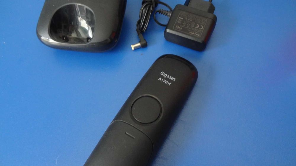 три стационарни  тел апарати Dect телефон GIGASET A170  и GIGASET А116