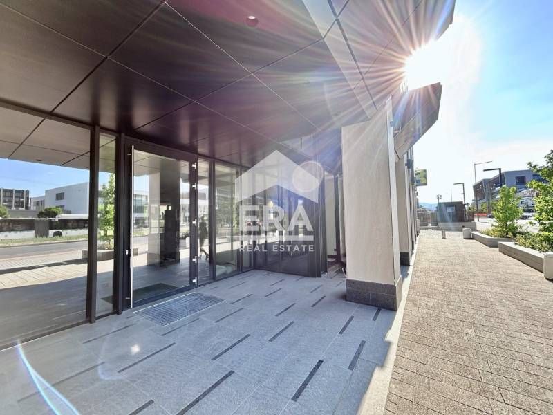 Дава се под наем Магазин в София, Кръстова вада - 150 кв.м за 4200 € - Снимка #1