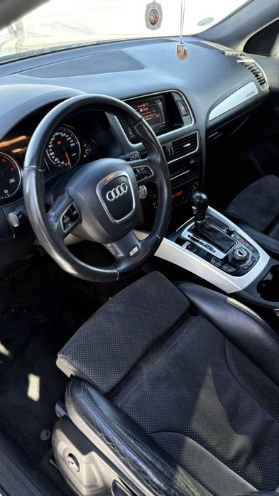 Audi Q5 S-line quattro 2.0TDI