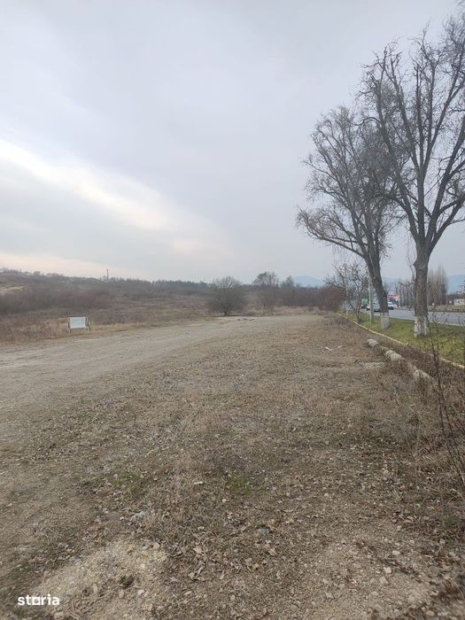Teren intravilan in Santuhalm cu o suprafata de 5500mp,