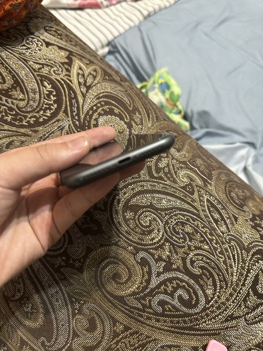 Продам iphone 11