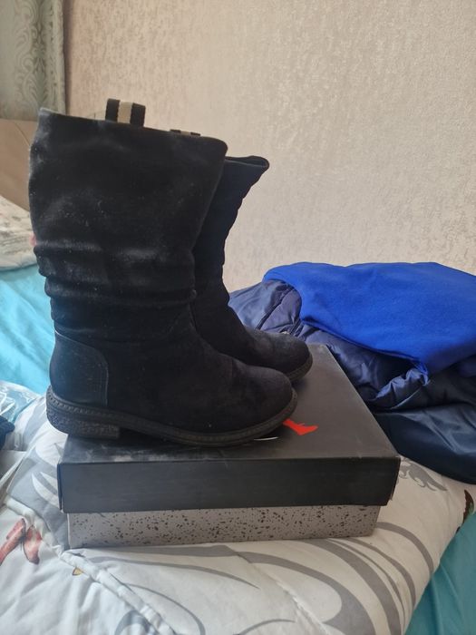 Продам сапоги зимние и демисезонные