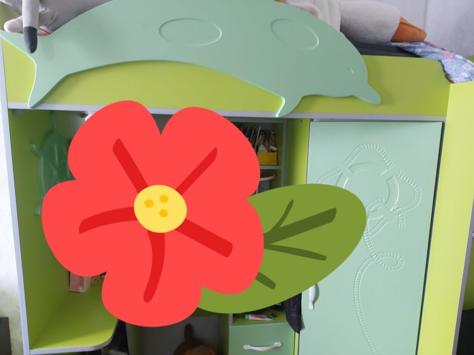 Кровать детская ,