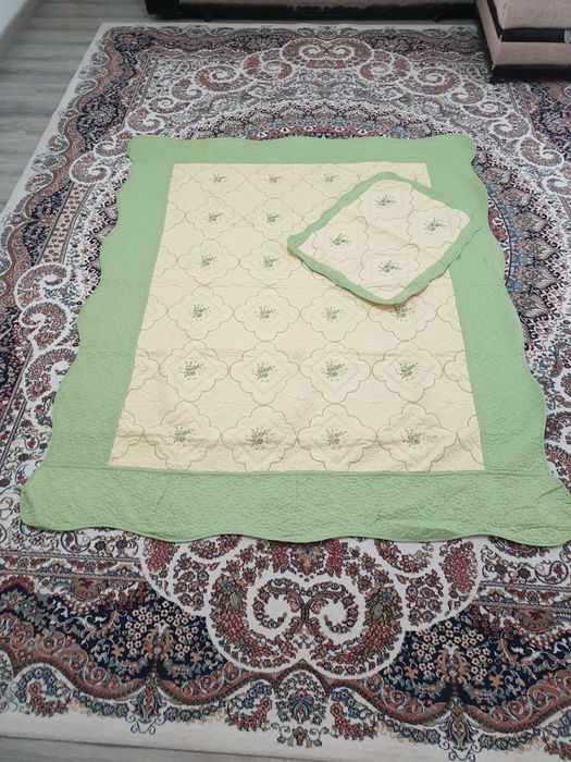 Покрывала на кровать 2шт