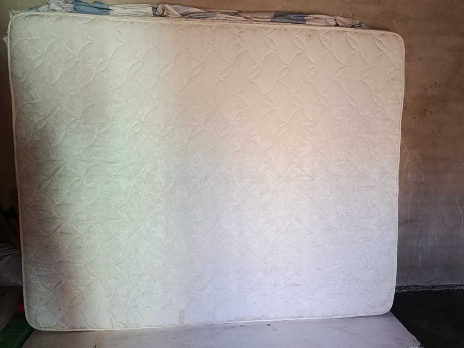 Продам матрас б/у размер 2 на 160