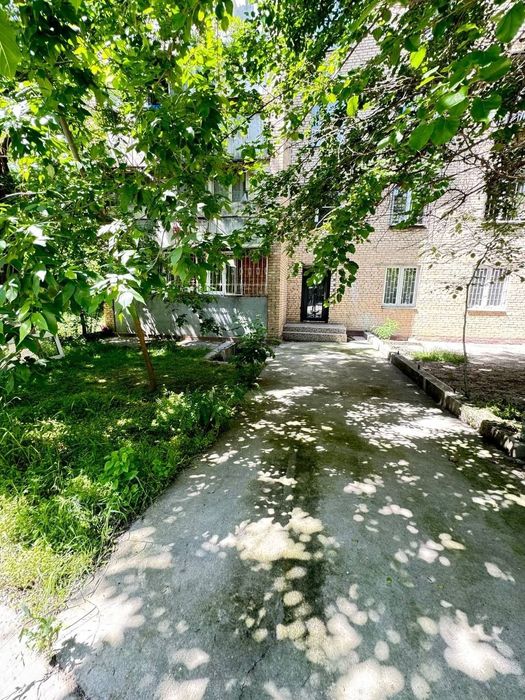 Чиланзар-26 кв 2/1/5.48м2 балкон 2-6 Срочно Продам квартиру
