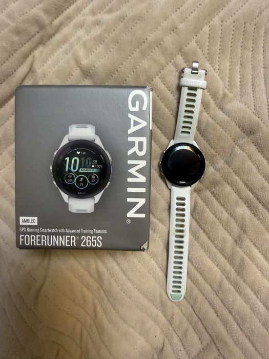 Часы Garmin Forerunner 265s