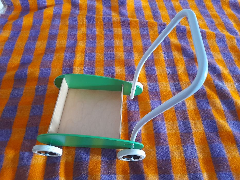 Carucior de jucarie ikea