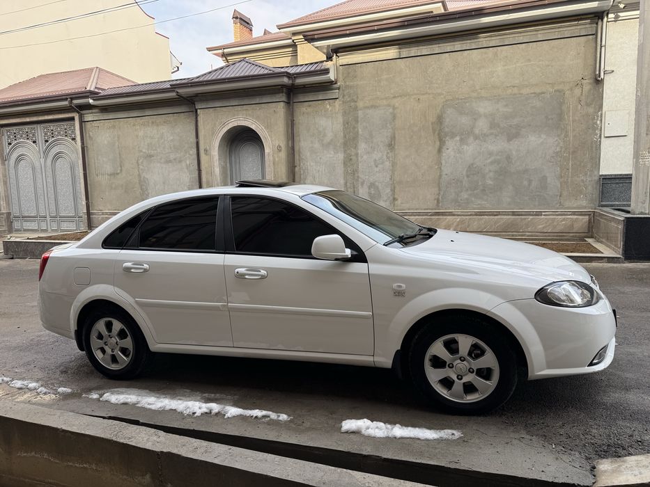 продается gentra 2022