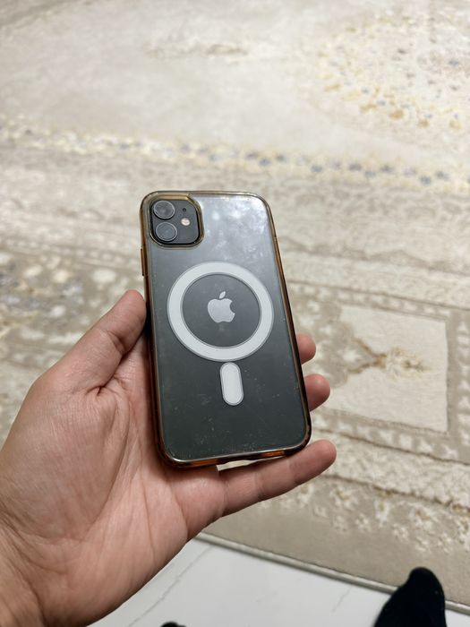 IPhone 11/128Gb - В отличном состоянии