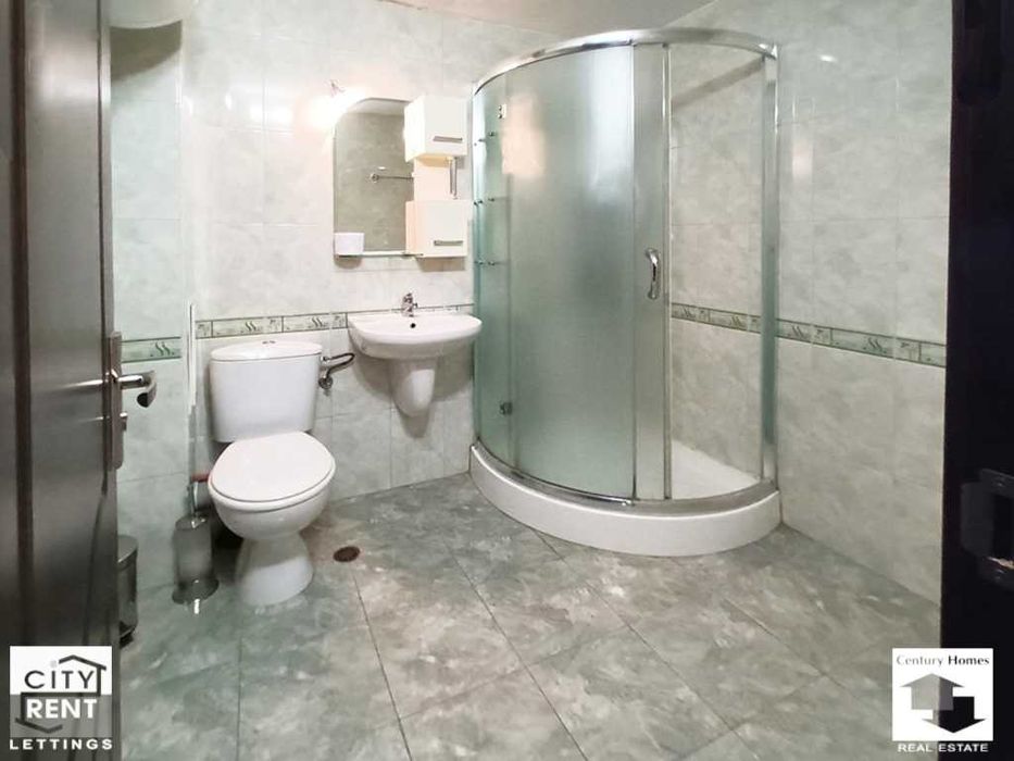 104988 Обзаведен тристаен апартамент в широкия център на В. Търново