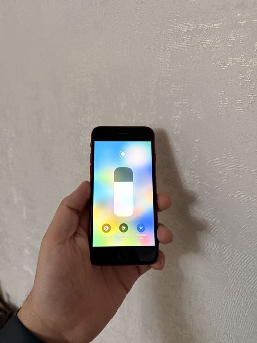 IPhone 8/64Gb Red - В идеальном состоянии