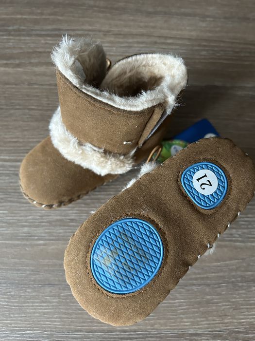 Vand papucei noi nr. 21