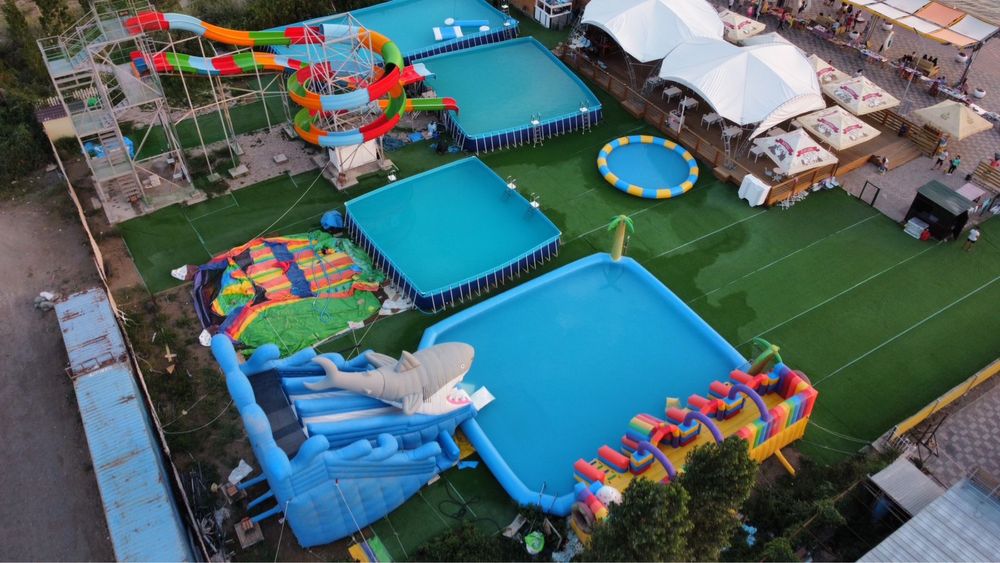 батут и бассейн