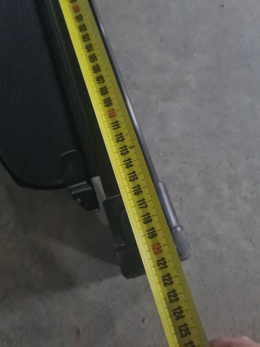 Продам багажную шторку