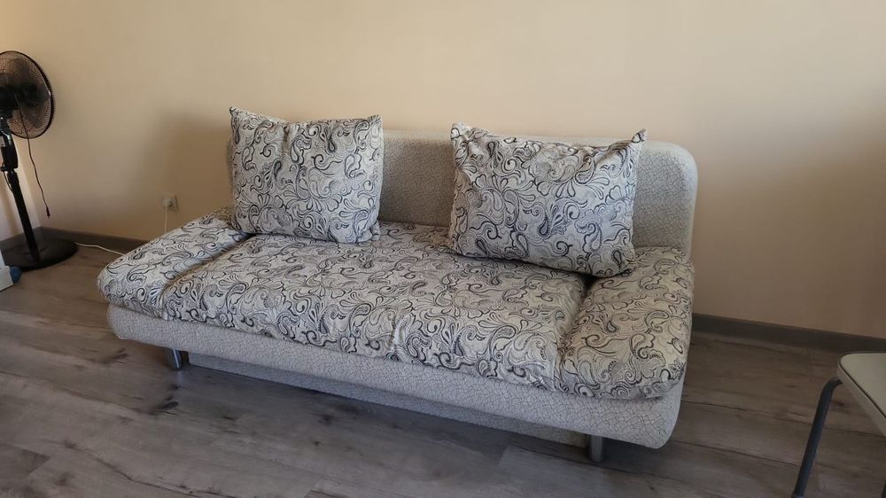 Продаётся диван раскладной  раздвижной