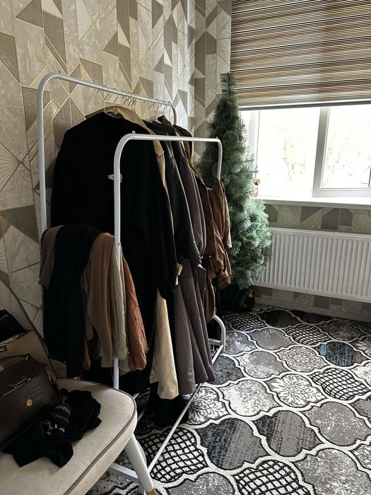 ҚИЗларга квартира ижарага. ОИЛАЛИЛИ ва ЎҒИЛ БОЛАларга эмас.