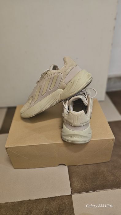 Обувки Adidas Ozelia