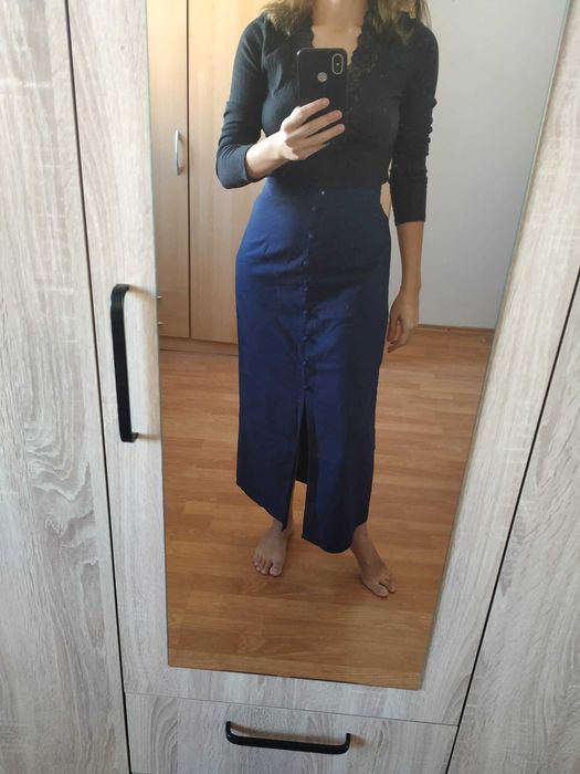 fusta bleumarin, creion, in si bumbac, cu nasturi