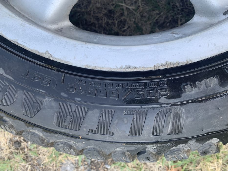 Джанти с гуми мерцедес Mercedes 5x112. 205/55R16