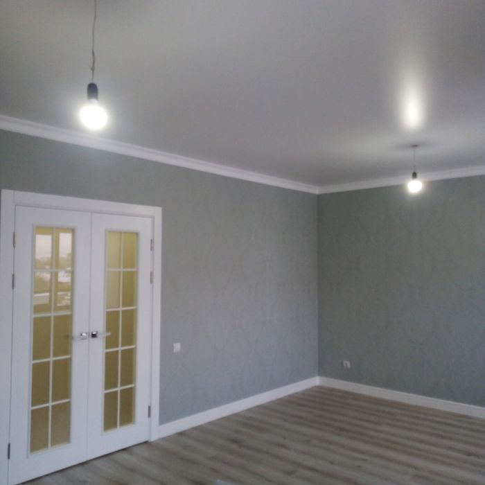 Поклейка обоев, галтель