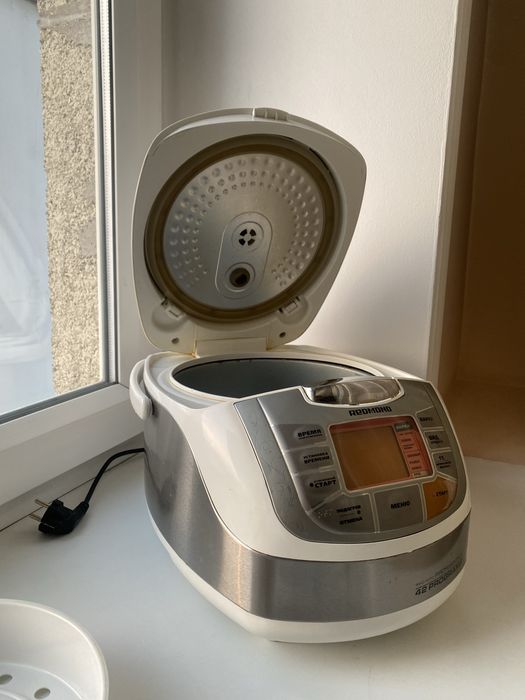 Мультиварка Redmond RMC-M70