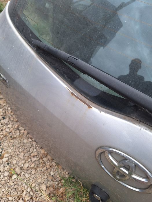 Врата багажник Toyota Yaris / Тойота Ярис 2007г.