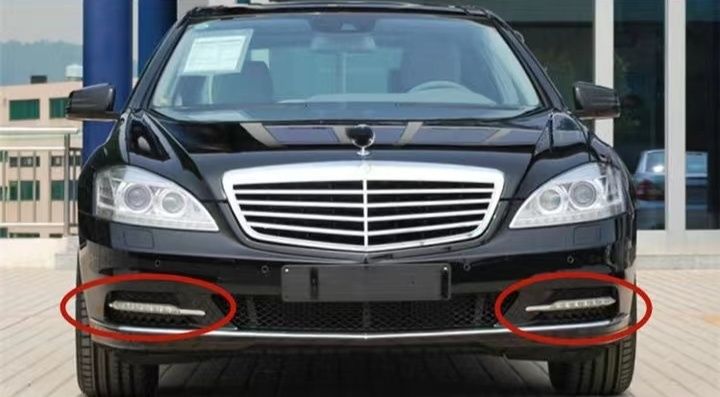 Продам противотуманные фары Mersedes 221