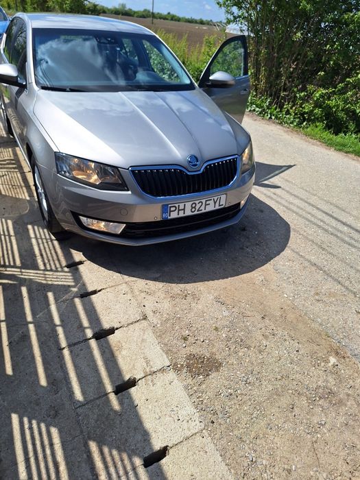 Vând Skoda octavia