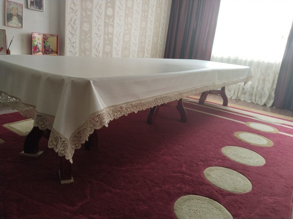 Стол 5метр. 4метрге жиналады.