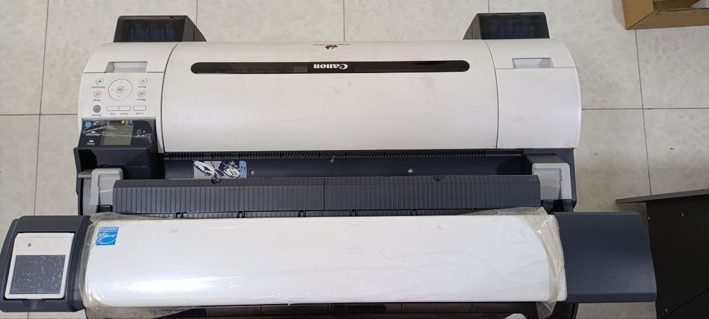 Plotter Canon ImagePROGRAF iPF670 skaner